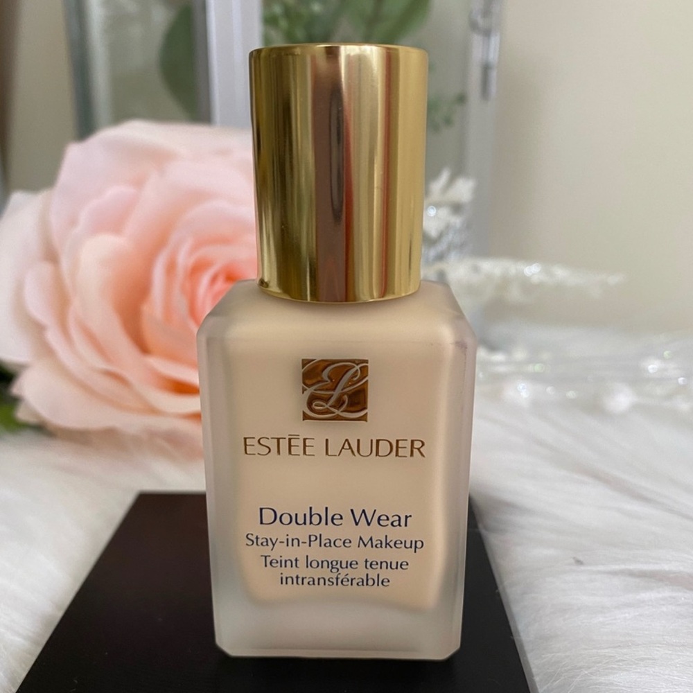 Estée Lauder foundation 2C0